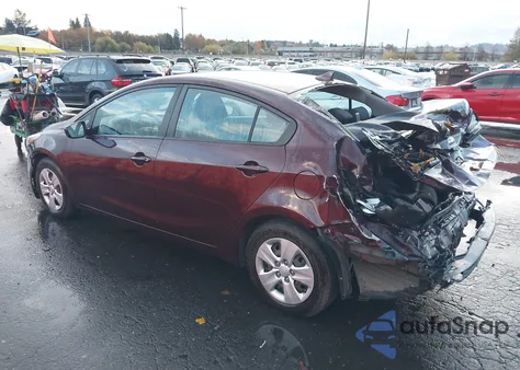 2017 Kia Forte Lx z USA, uszkodzony, nr VIN 3KPFK4A77HE018585